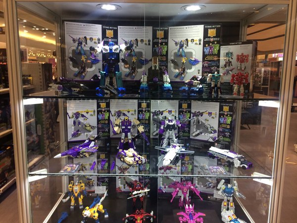 Transformers Product Display Featuring The Last Knight, Titans Return Wave 5, And SDCC Exclusives 09 (9 of 14)